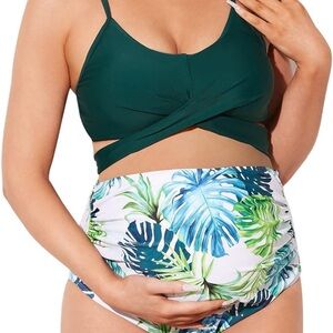 Women's Green and White Leaf Print Swimwear